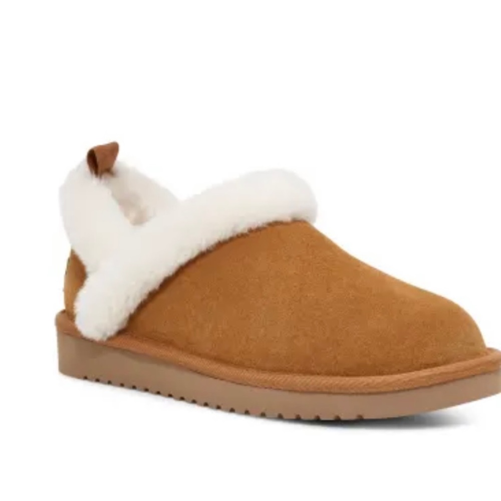 Kookaburra by UGG slip on